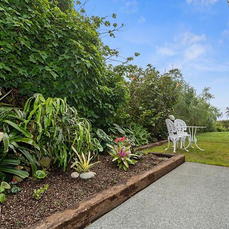 River Rest - Ruakaka Holiday Home Екстер'єр фото