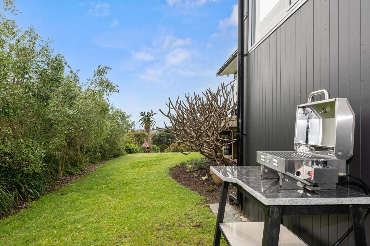 River Rest - Ruakaka Holiday Home Екстер'єр фото